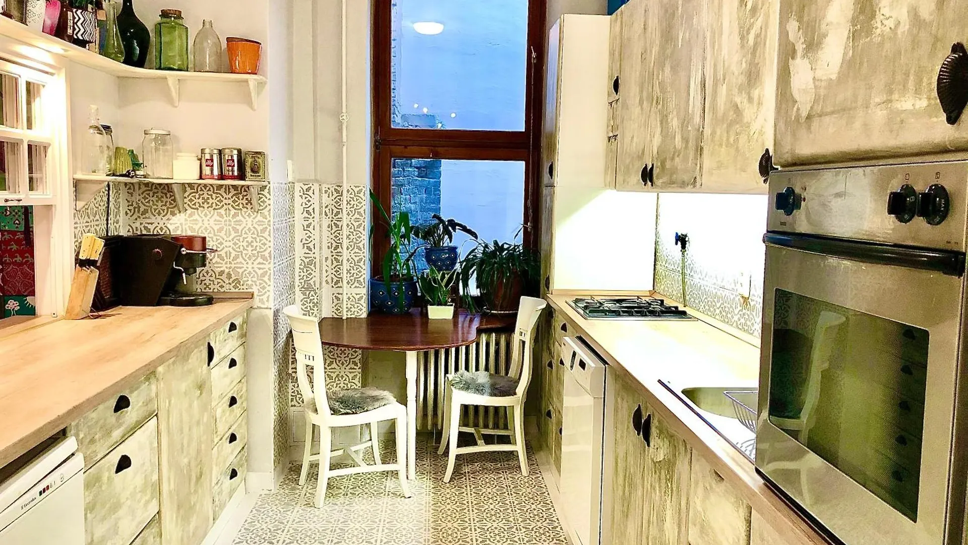 Szentkiralyi Art Studio Apartment Budapest Hungary